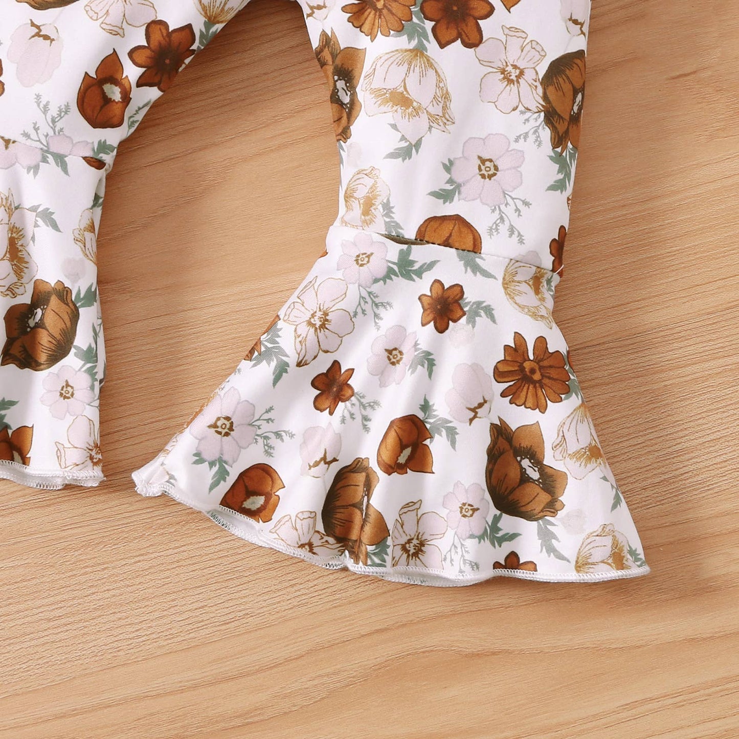 2pcs Long Sleeve Top and Floral Pant Set