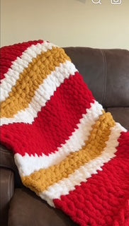 Customized Chunky Knit Blankets
